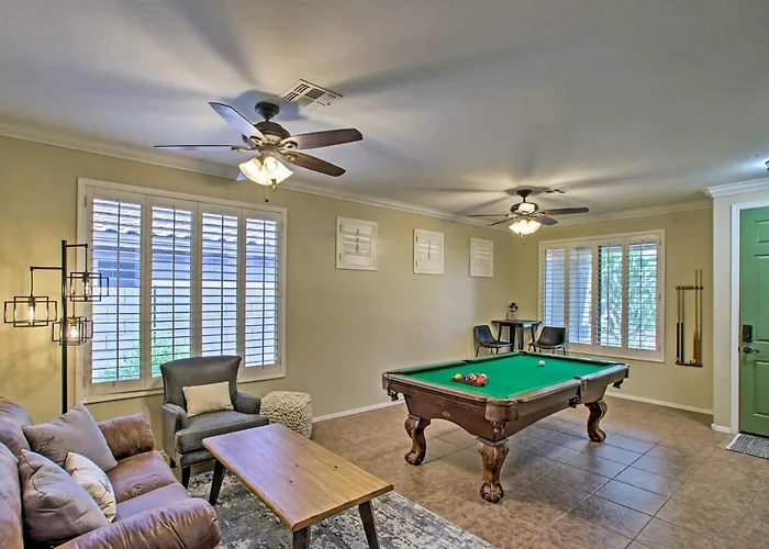 Patio + Pool Table: Estrella Oasis Near Hiking! Holiday home *
